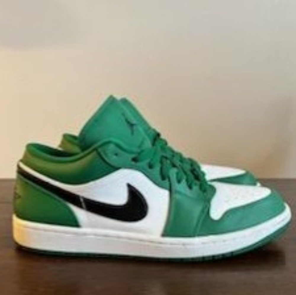 Men's Leather Nike Pine Green Low Sneaker 11.5